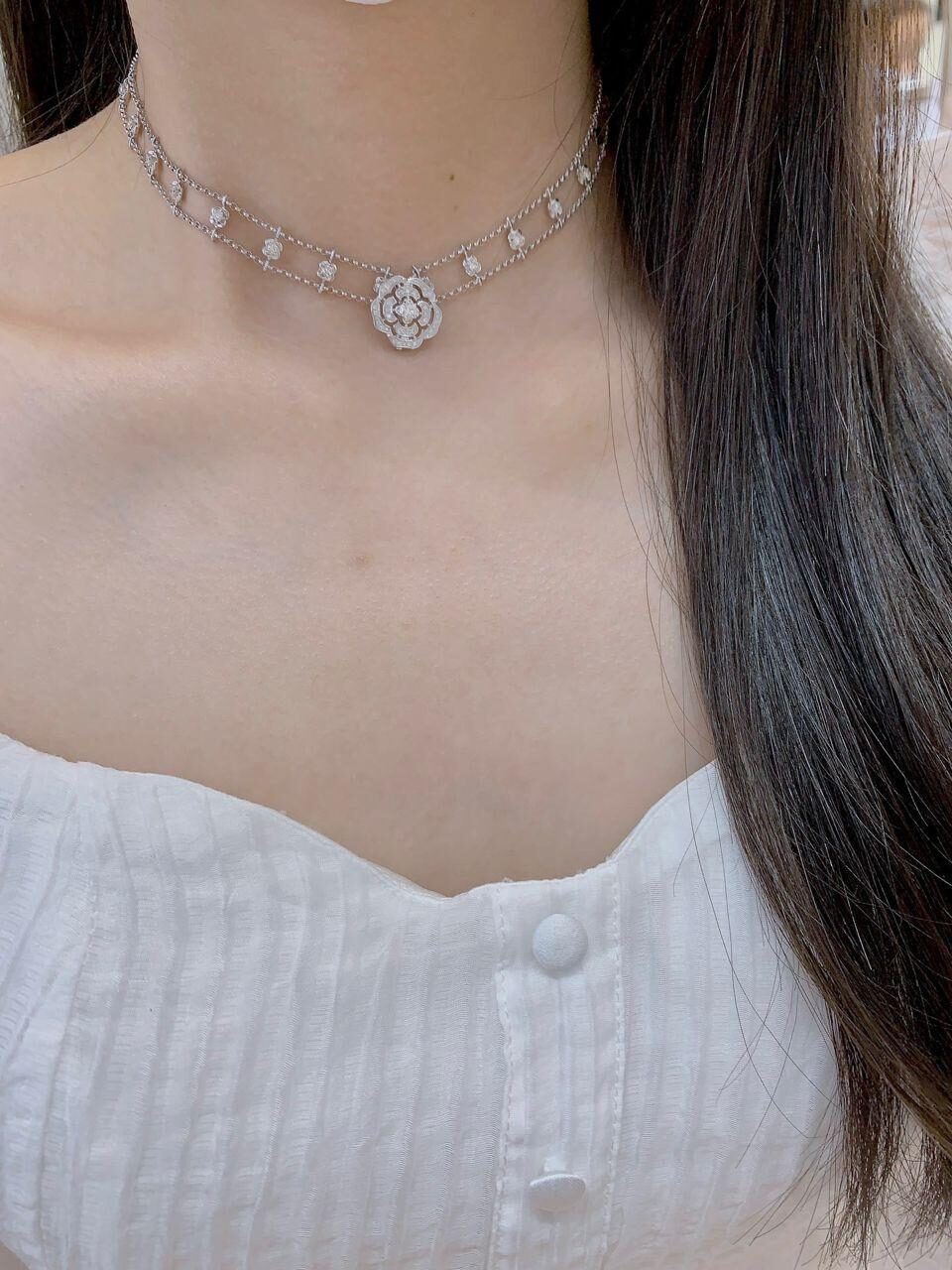 Pave diamond link necklace